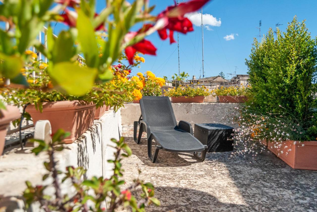 Il Garbino Suite And Apartment Лечче Экстерьер фото