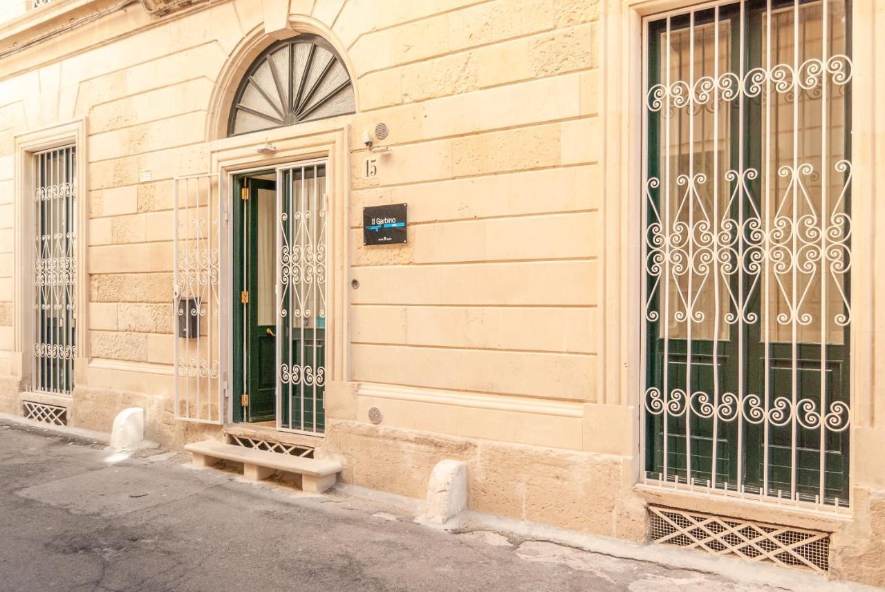 Il Garbino Suite And Apartment Лечче Экстерьер фото