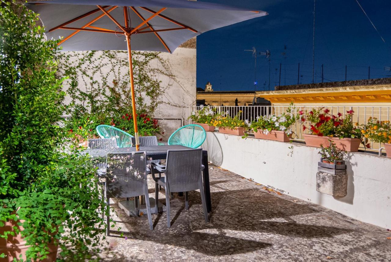 Il Garbino Suite And Apartment Лечче Экстерьер фото