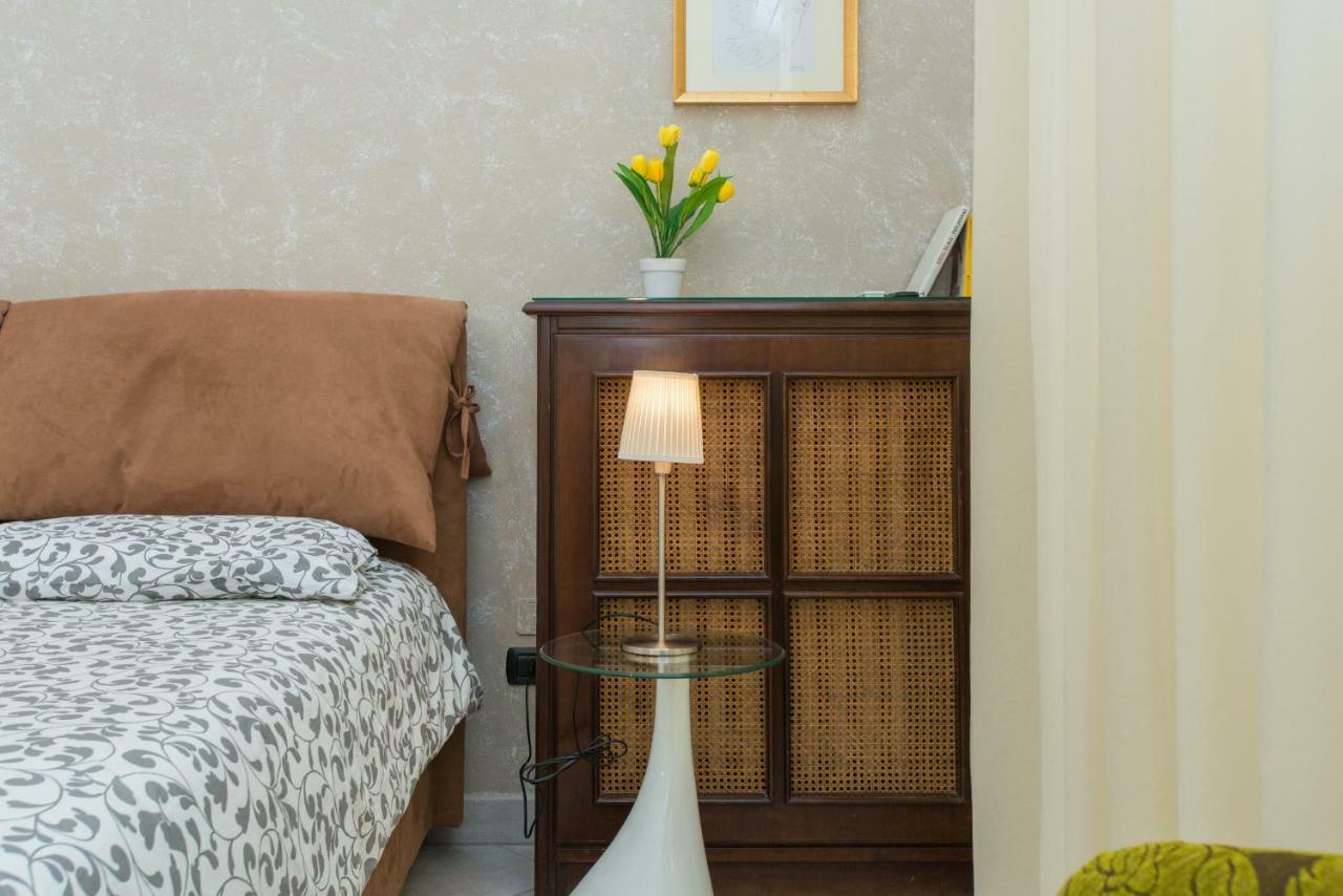Il Garbino Suite And Apartment Лечче Экстерьер фото
