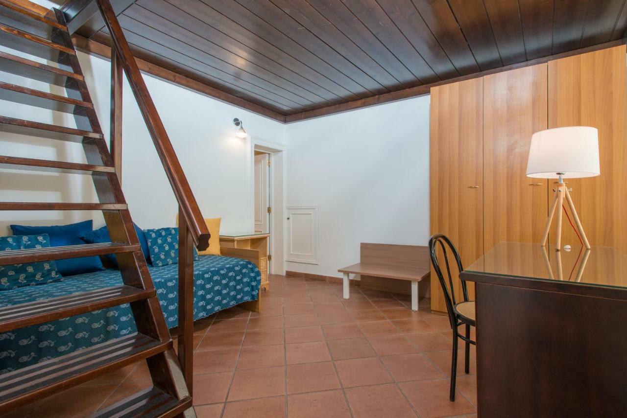 Il Garbino Suite And Apartment Лечче Экстерьер фото