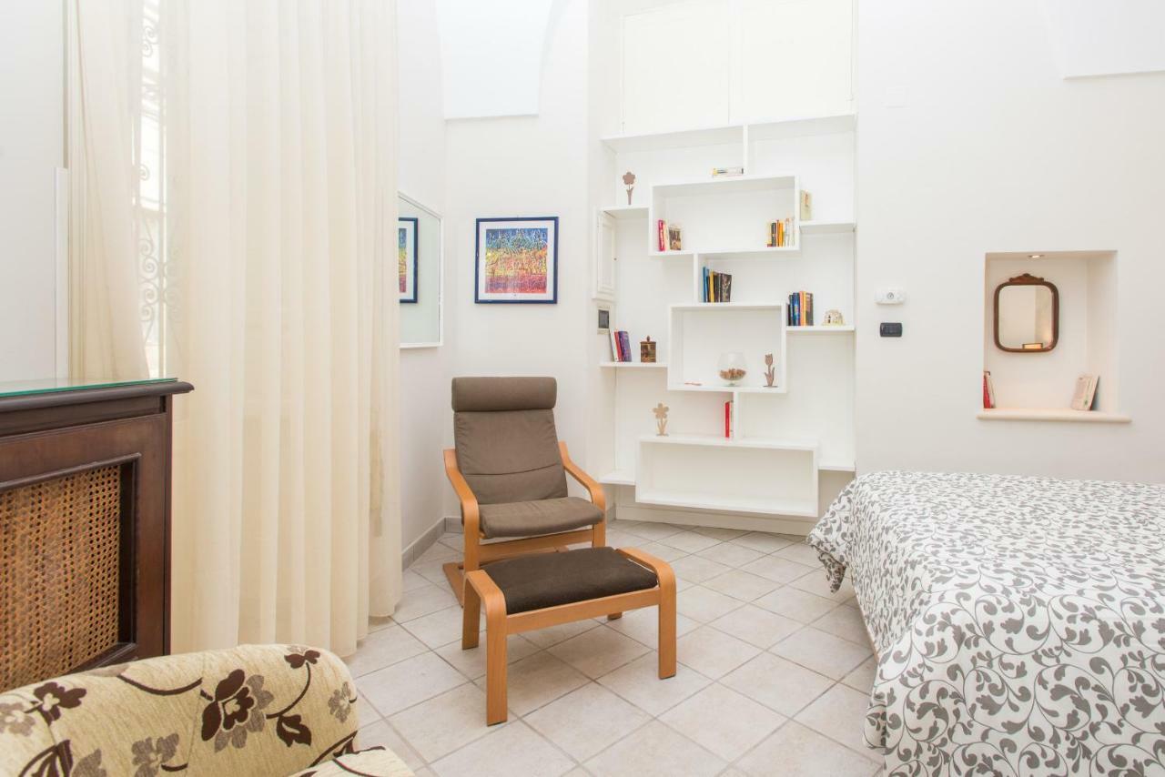 Il Garbino Suite And Apartment Лечче Экстерьер фото