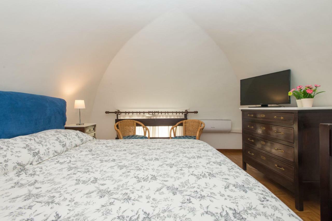 Il Garbino Suite And Apartment Лечче Экстерьер фото